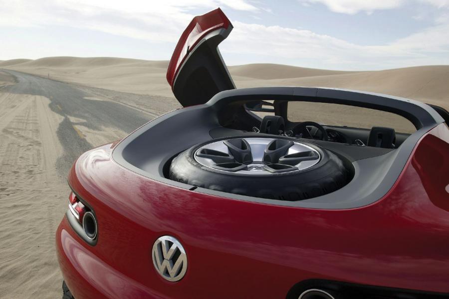  Volkswagen Concept-T 2005 года  (фото 20 из 25)